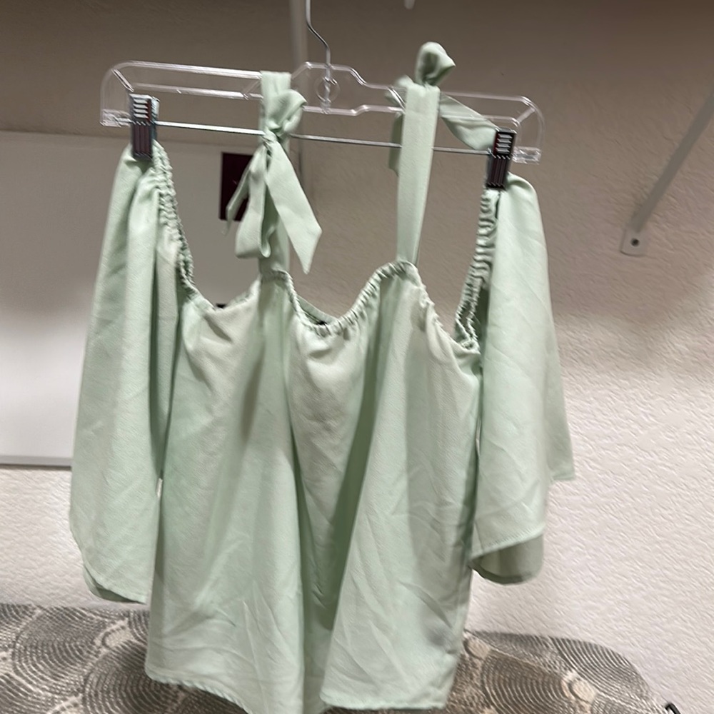 Cold shoulder blouse from bebe